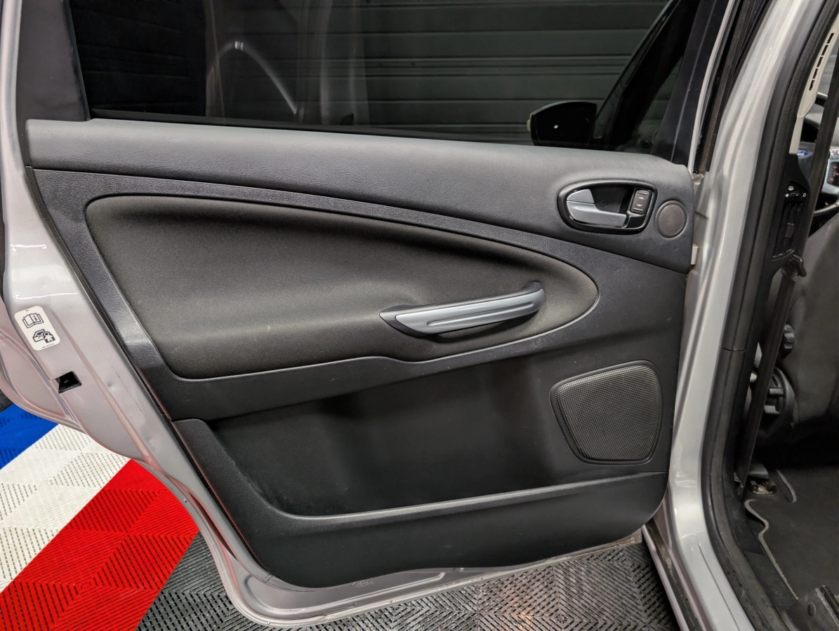Ford S-max - photo 38