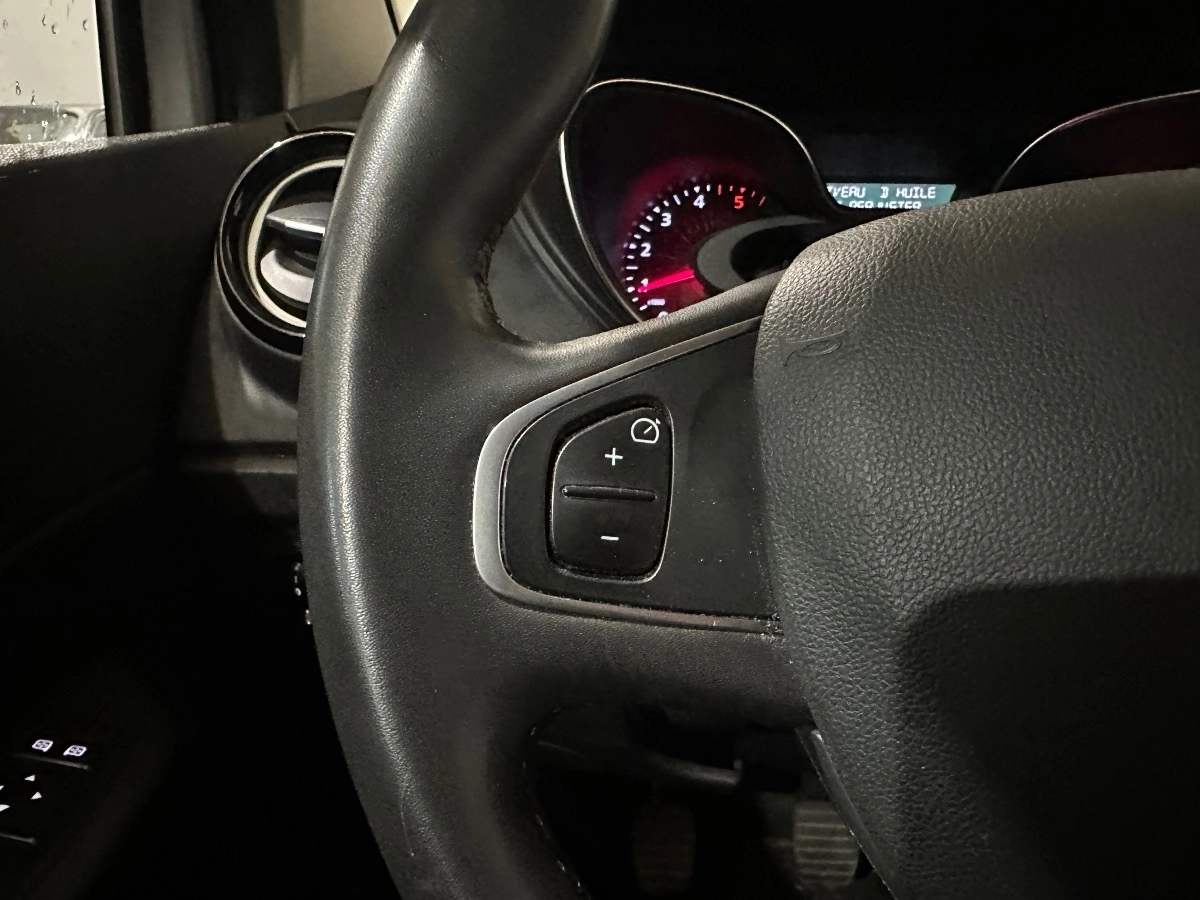 Renault Captur - photo 12
