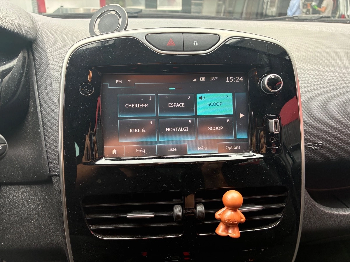 Renault Clio - photo 16