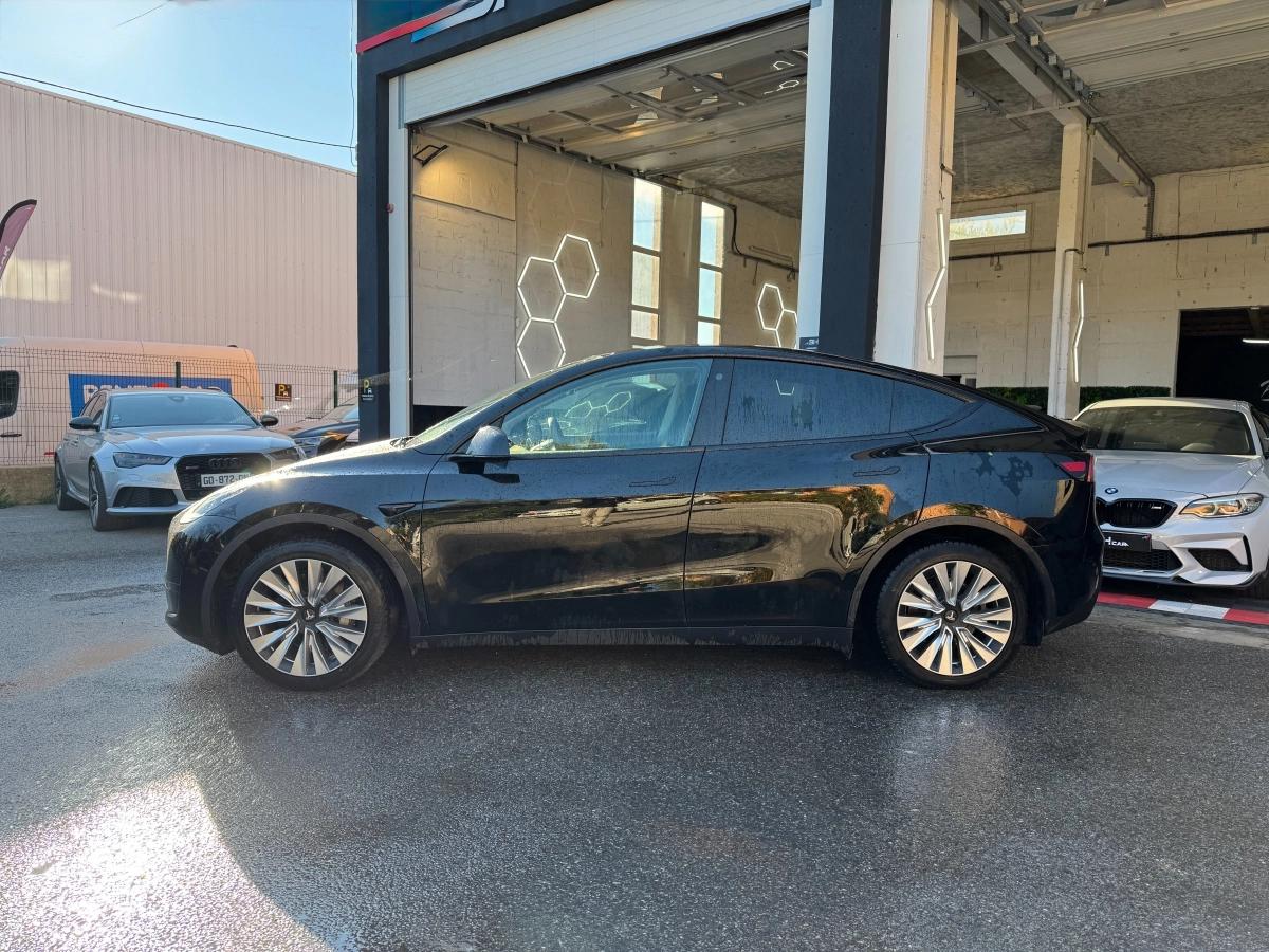 Aperçu indisponible de Tesla Model-y