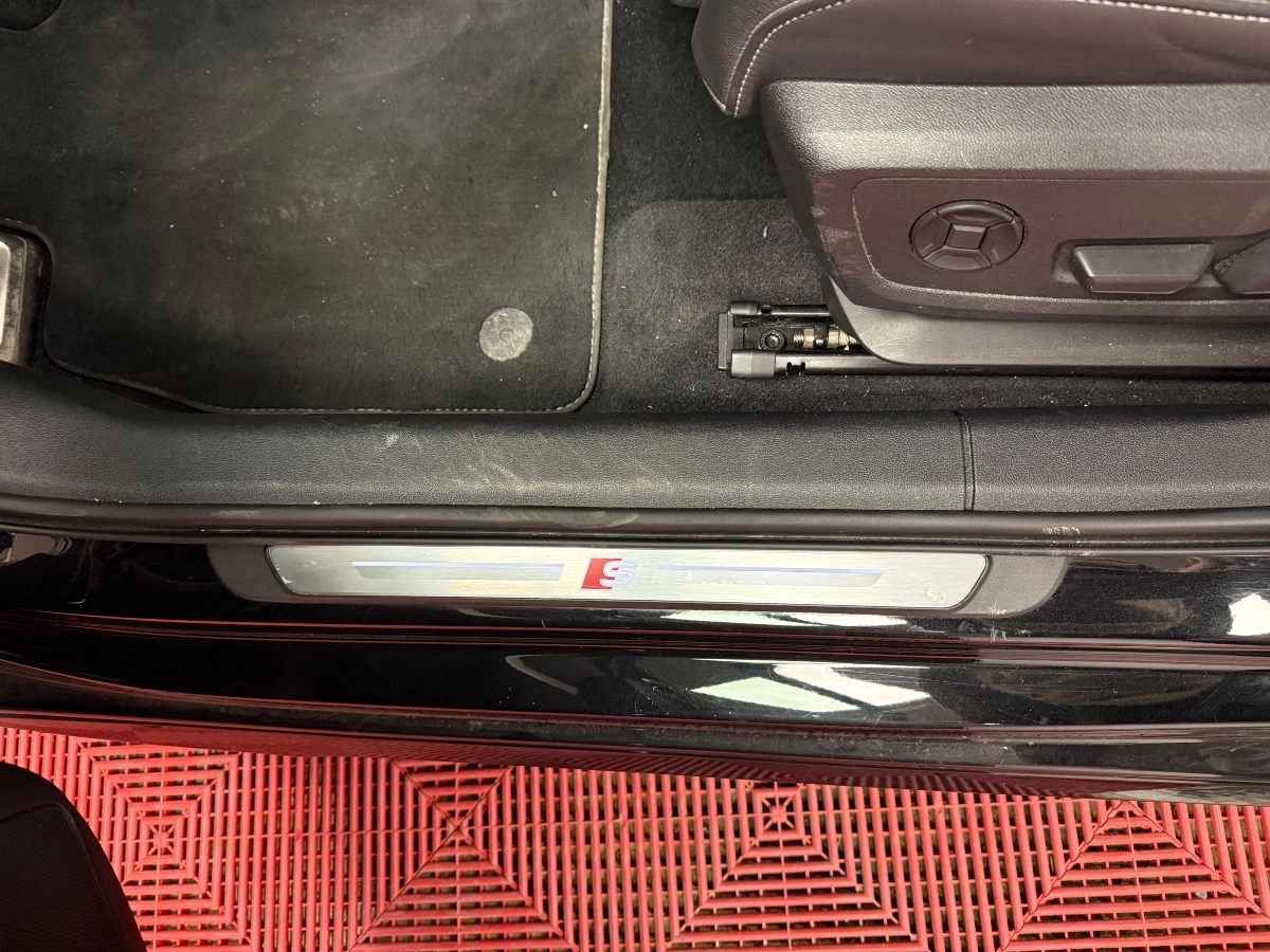 Audi S3 - photo 23
