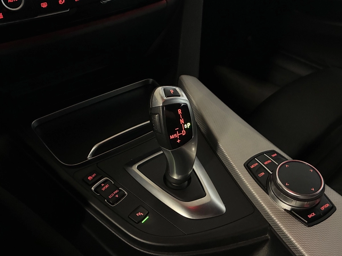 Bmw Serie 3 - photo 19