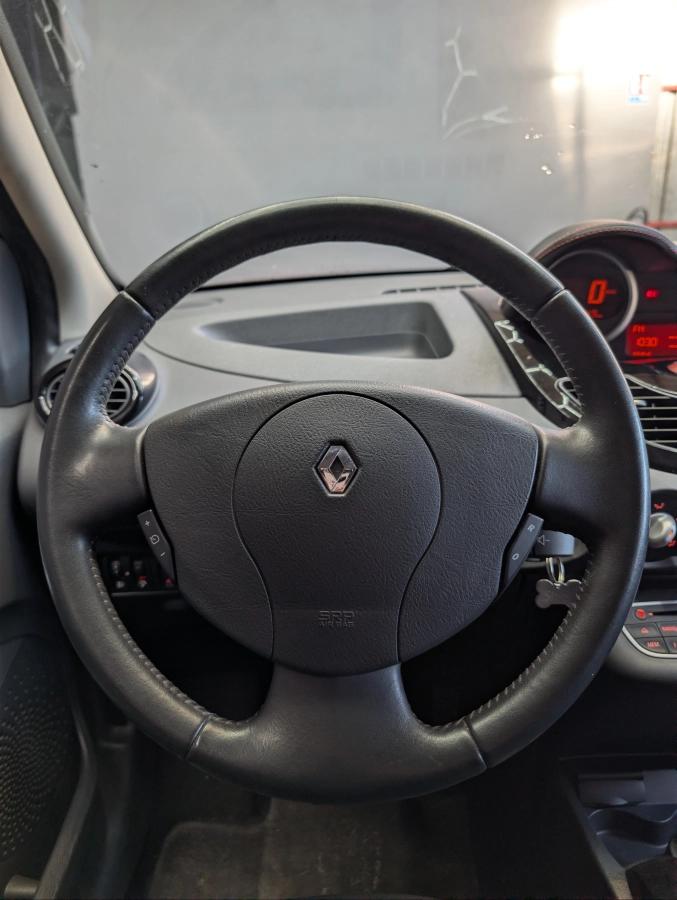 Renault Twingo 1.2 LEV 75 PURPLE