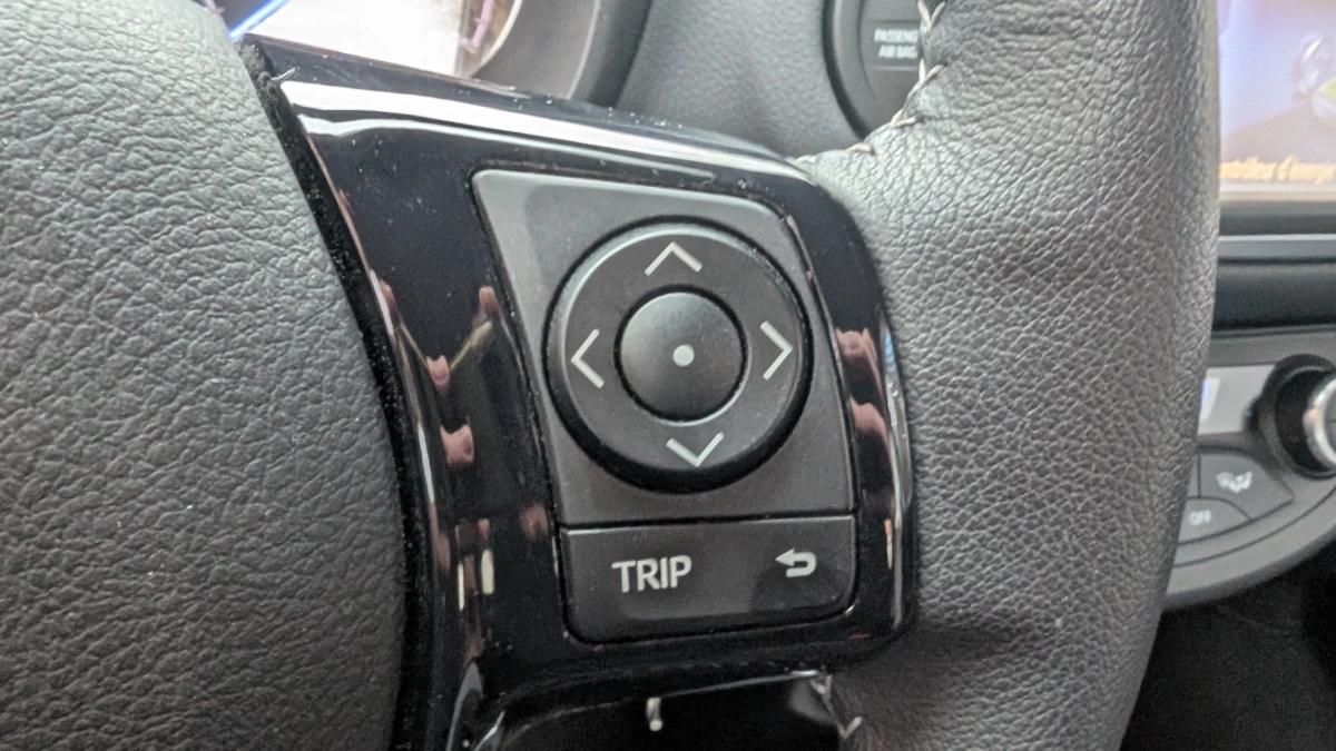 Toyota Yaris 1.0 VVTI 65