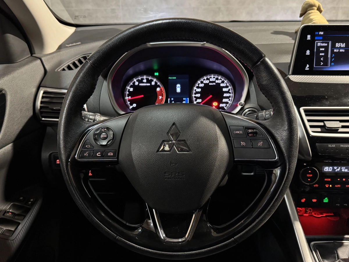 Mitsubishi Eclipse Cross - photo 6