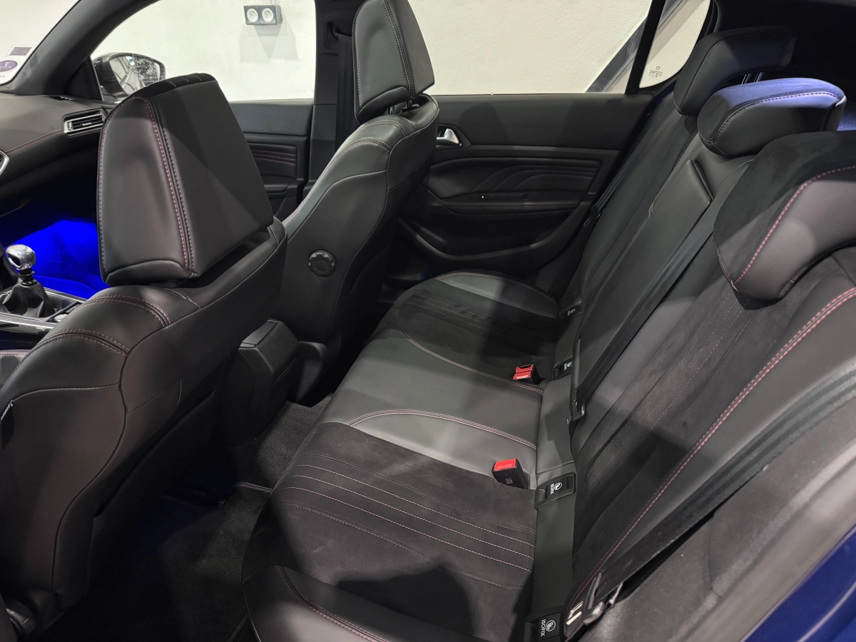 Peugeot 308 - photo 14