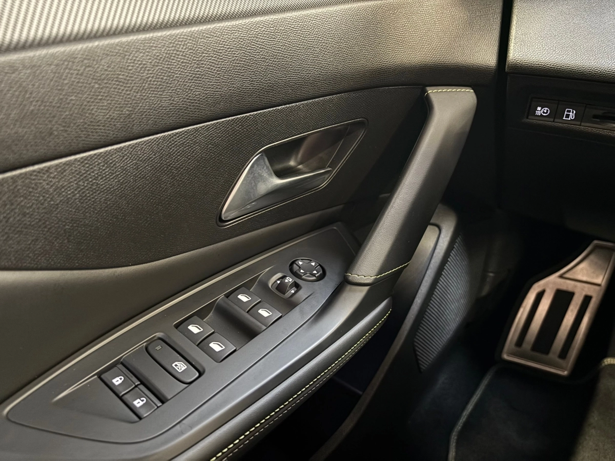 Peugeot 308 - photo 22