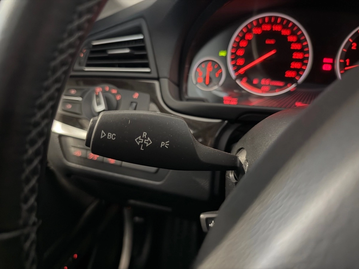 Bmw Serie 5 - photo 14