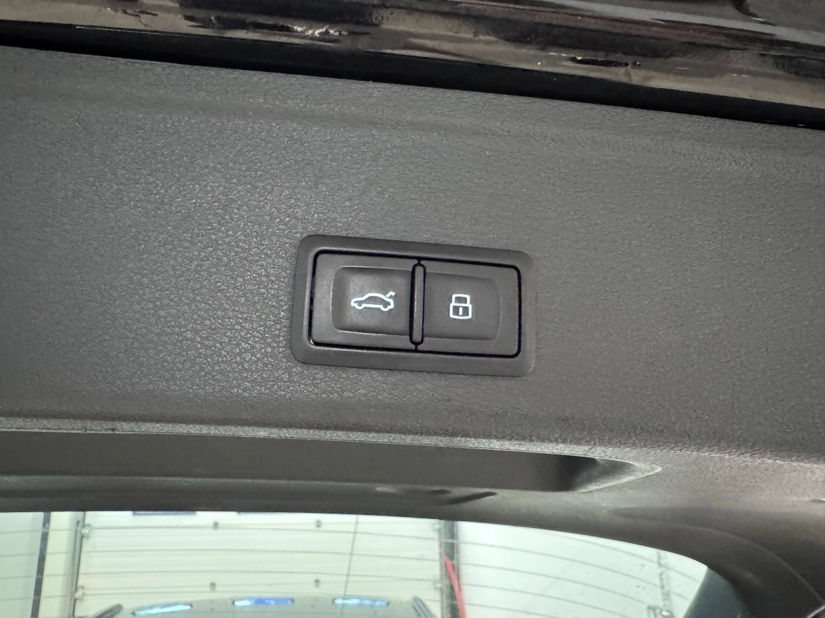Audi A4 - photo 27