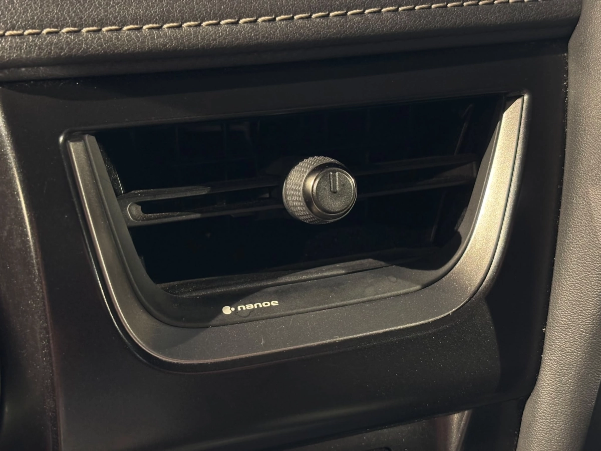 Lexus Ux - photo 8