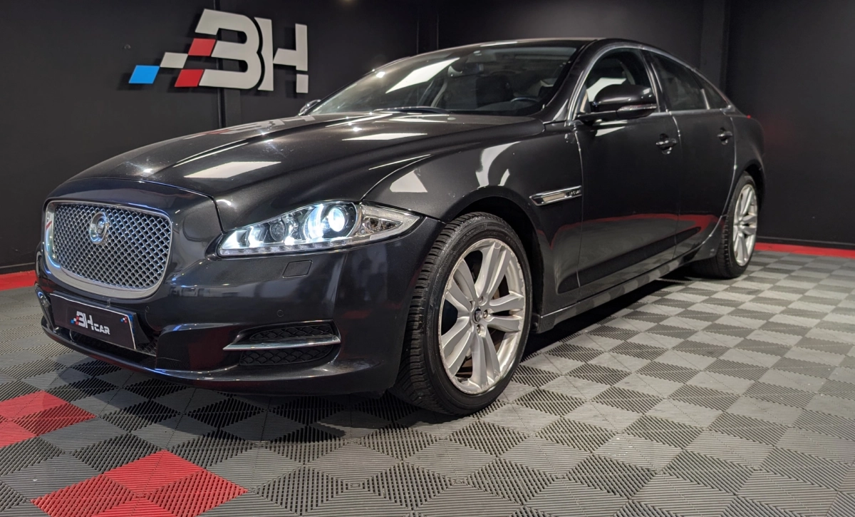 Jaguar Xj