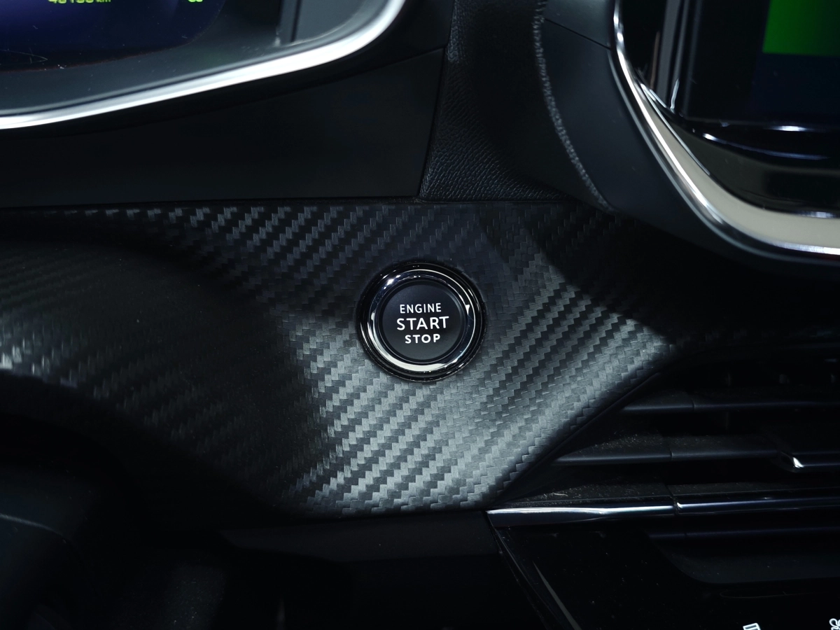 Peugeot 208 - photo 16