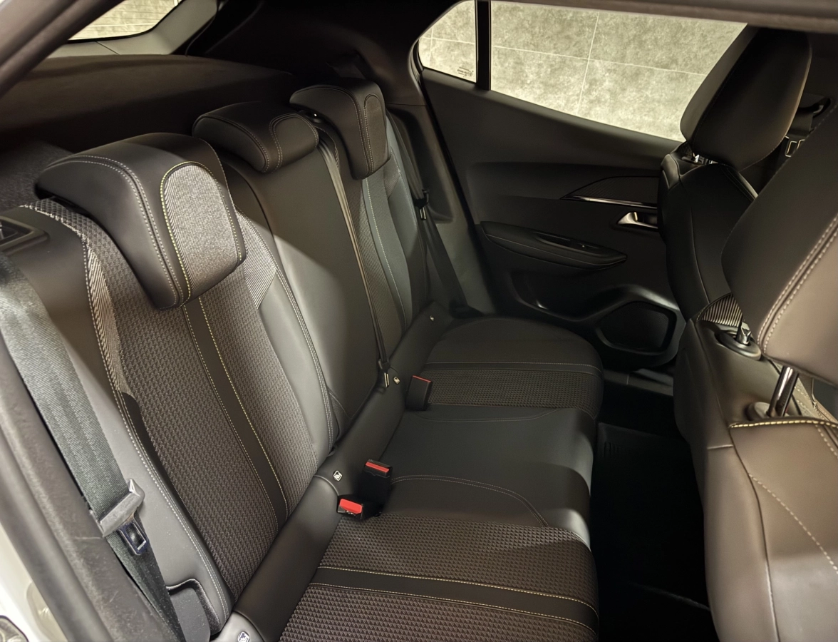 Peugeot 2008 - photo 18