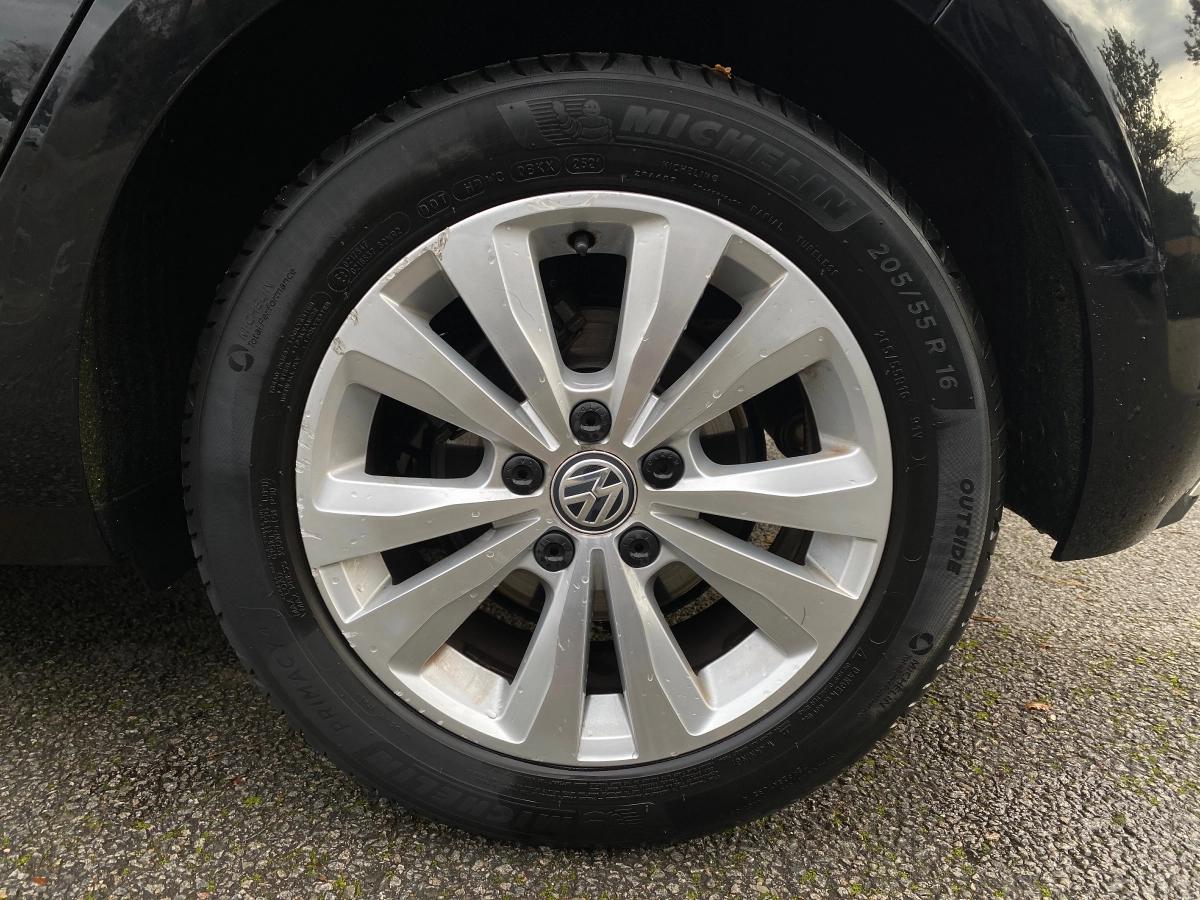 Volkswagen Golf 1.0 TSI 110 BLUEMOTION FIRST EDITION