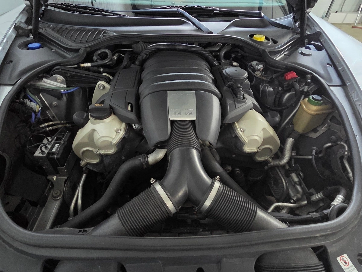 Porsche Panamera - photo 26