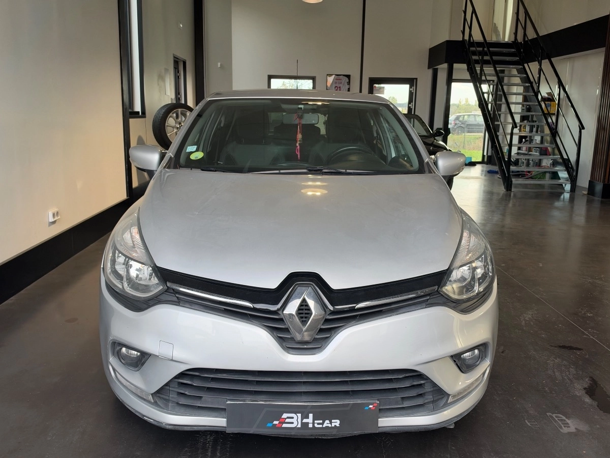 Renault Clio - photo 2