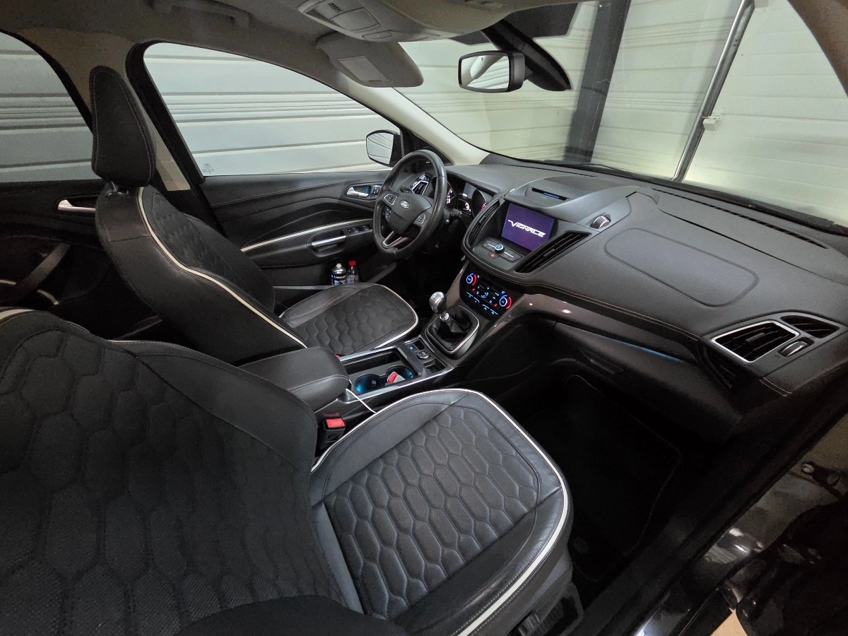 Ford Kuga - photo 8
