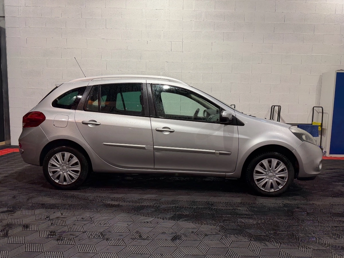 Renault Clio - photo 2