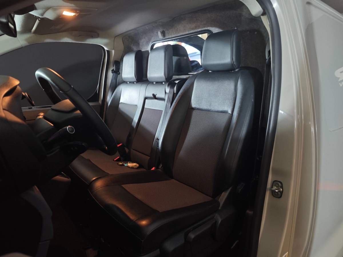 Toyota Pro Ace - photo 7