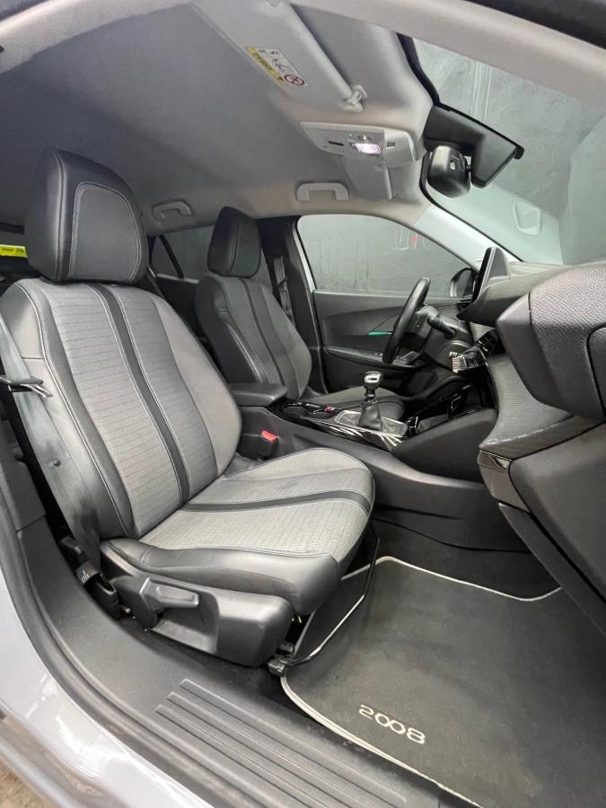 Peugeot 2008 GENERATION-I 1.2 PURETECH 100 ALLURE