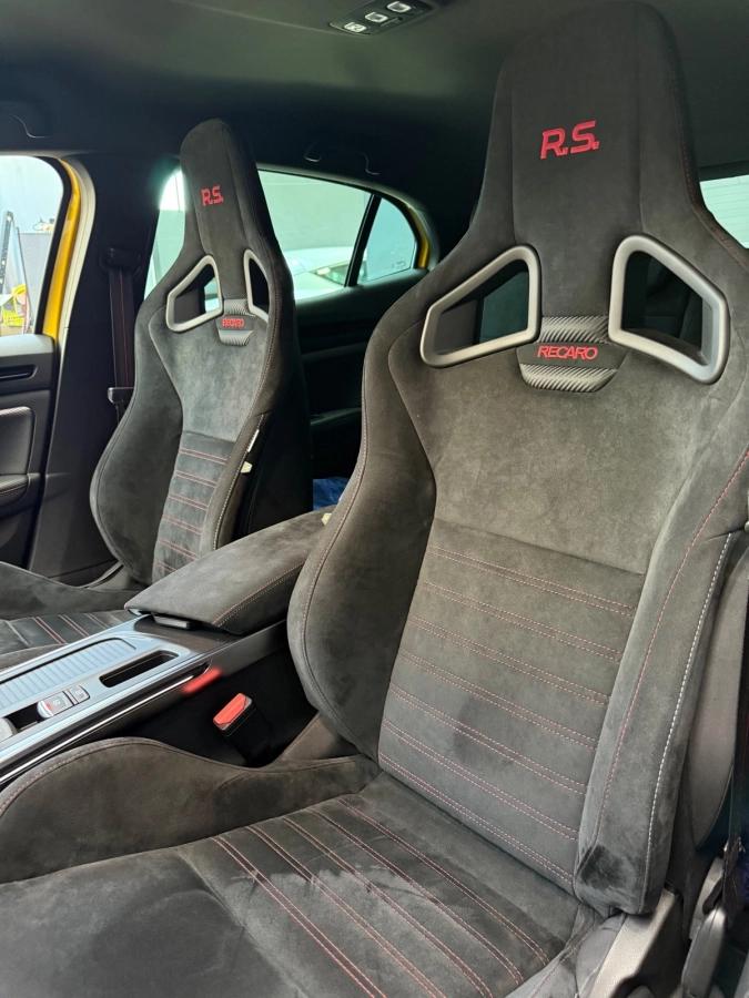 Renault Megane 1.8 300 RS