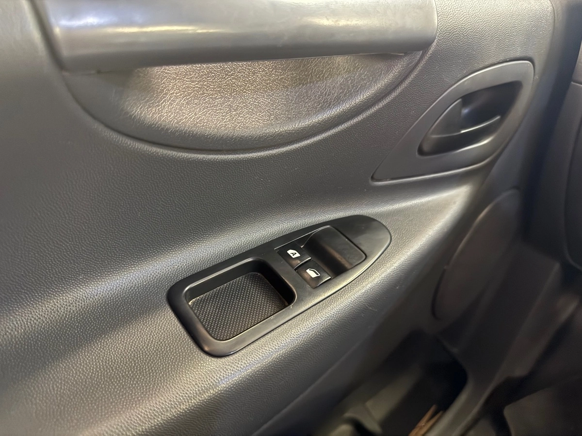 Peugeot Expert Vu - photo 15