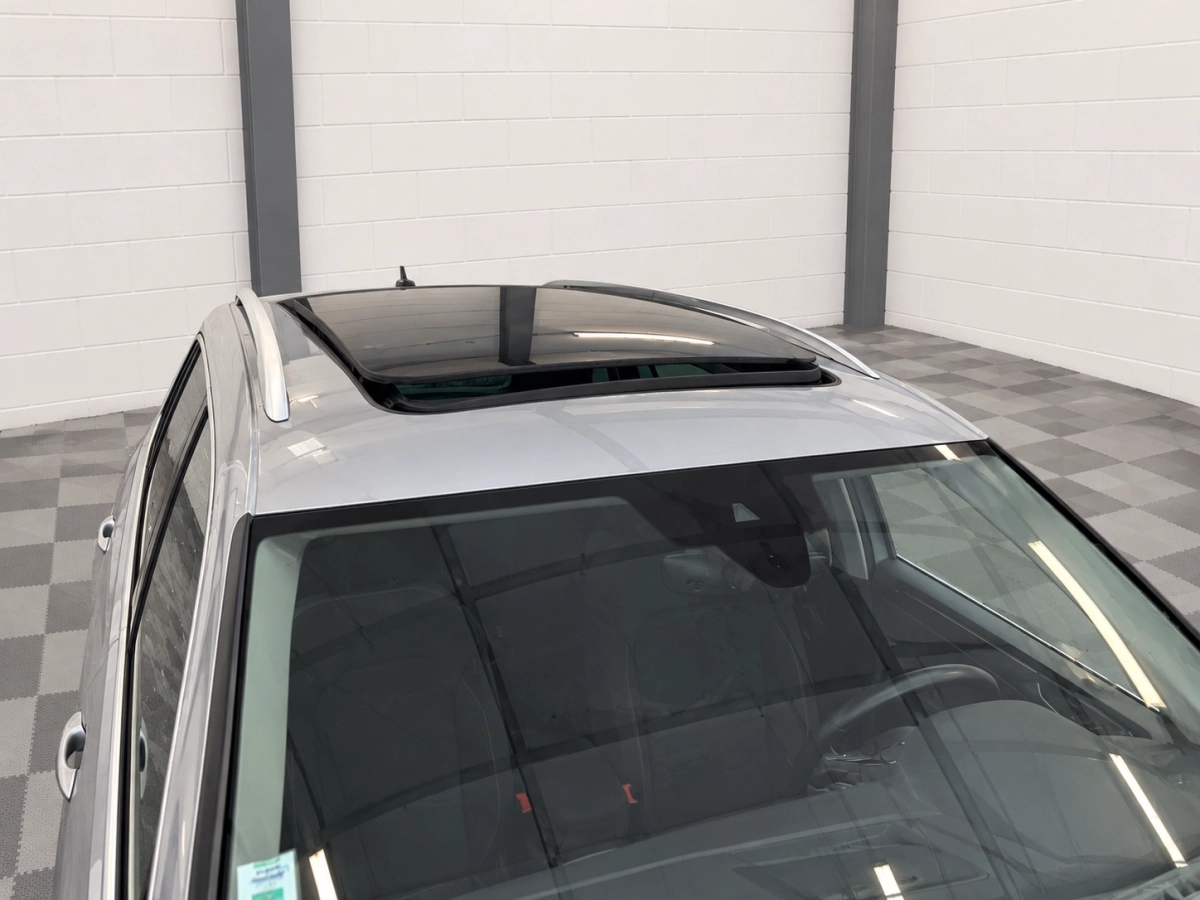 Volkswagen Tiguan - photo 21