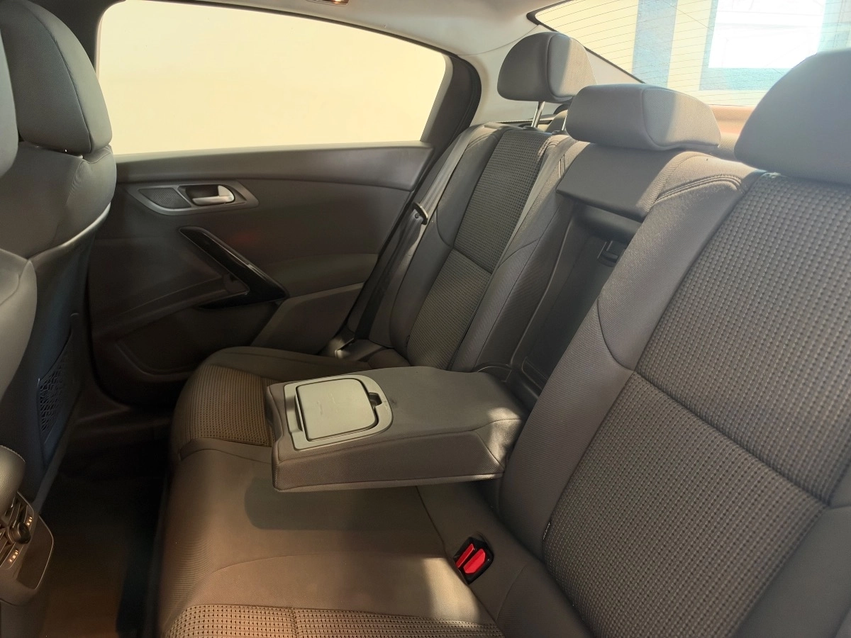 Peugeot 508 - photo 17