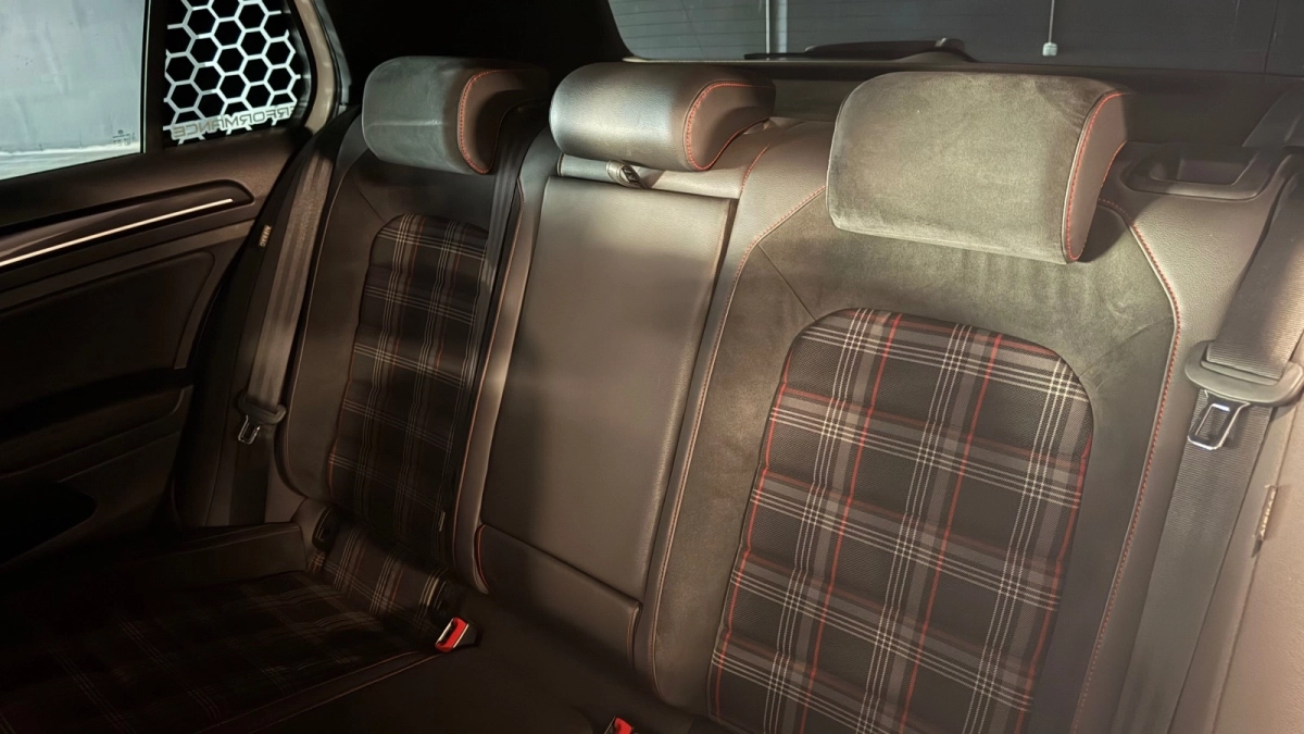 Volkswagen Golf - photo 19