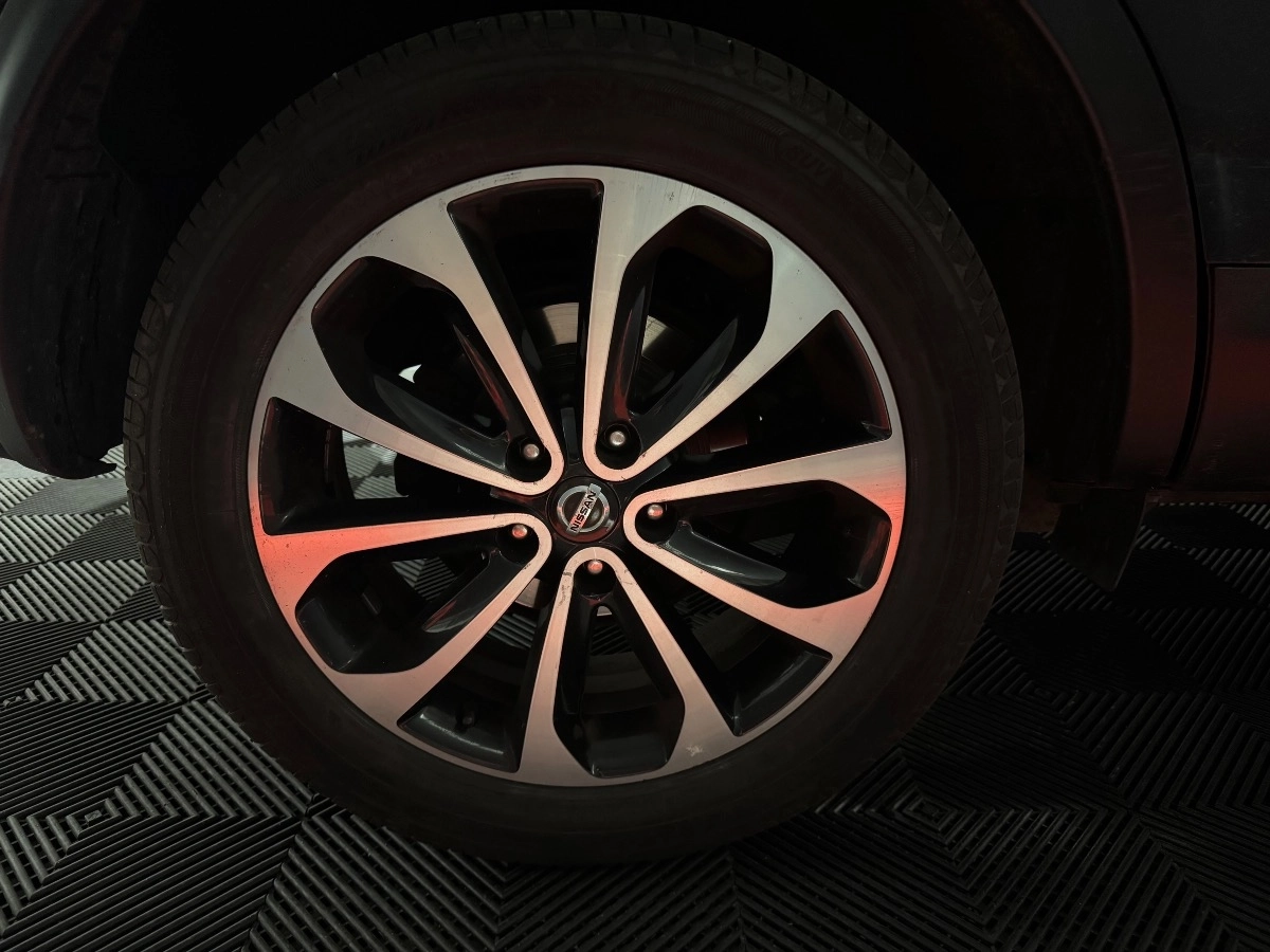 Nissan Qashqai - photo 18