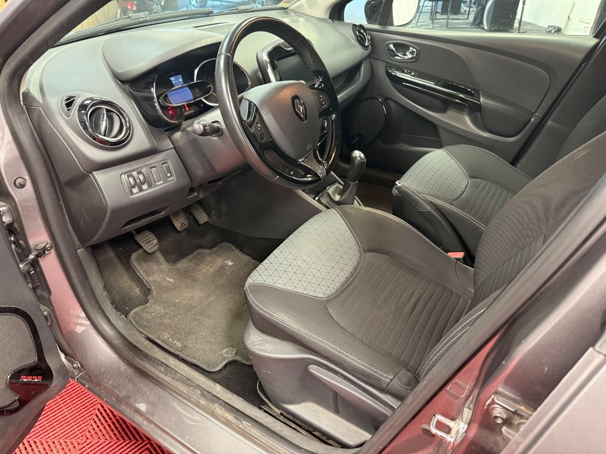 Renault Clio - photo 8