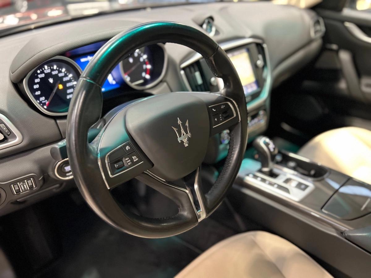 Maserati Ghibli 3.0 330 BVA