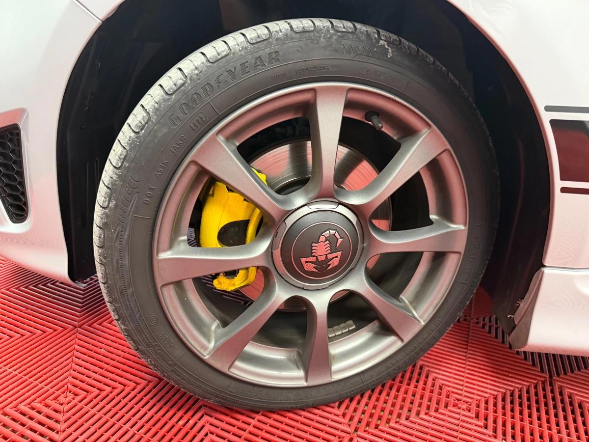 Aperçu indisponible de Abarth 500