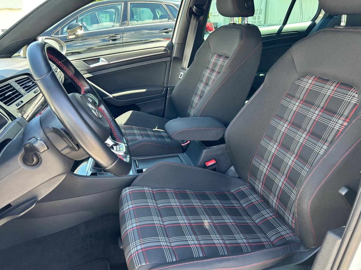 Volkswagen Golf 2.0 TSI 245 GTI DSG BVA