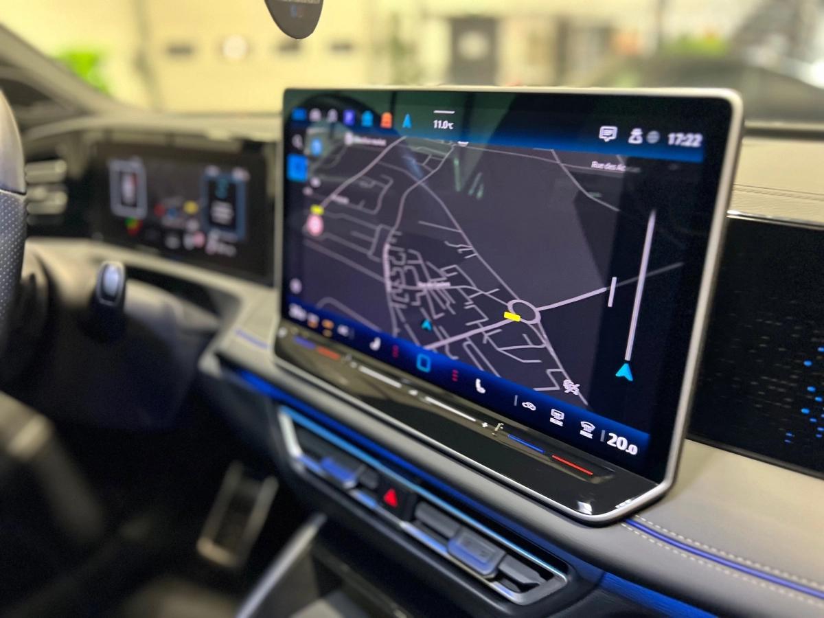 Volkswagen Tiguan 2.0 TDI 195 R-LINE PLUS 4MOTION DSG BVA