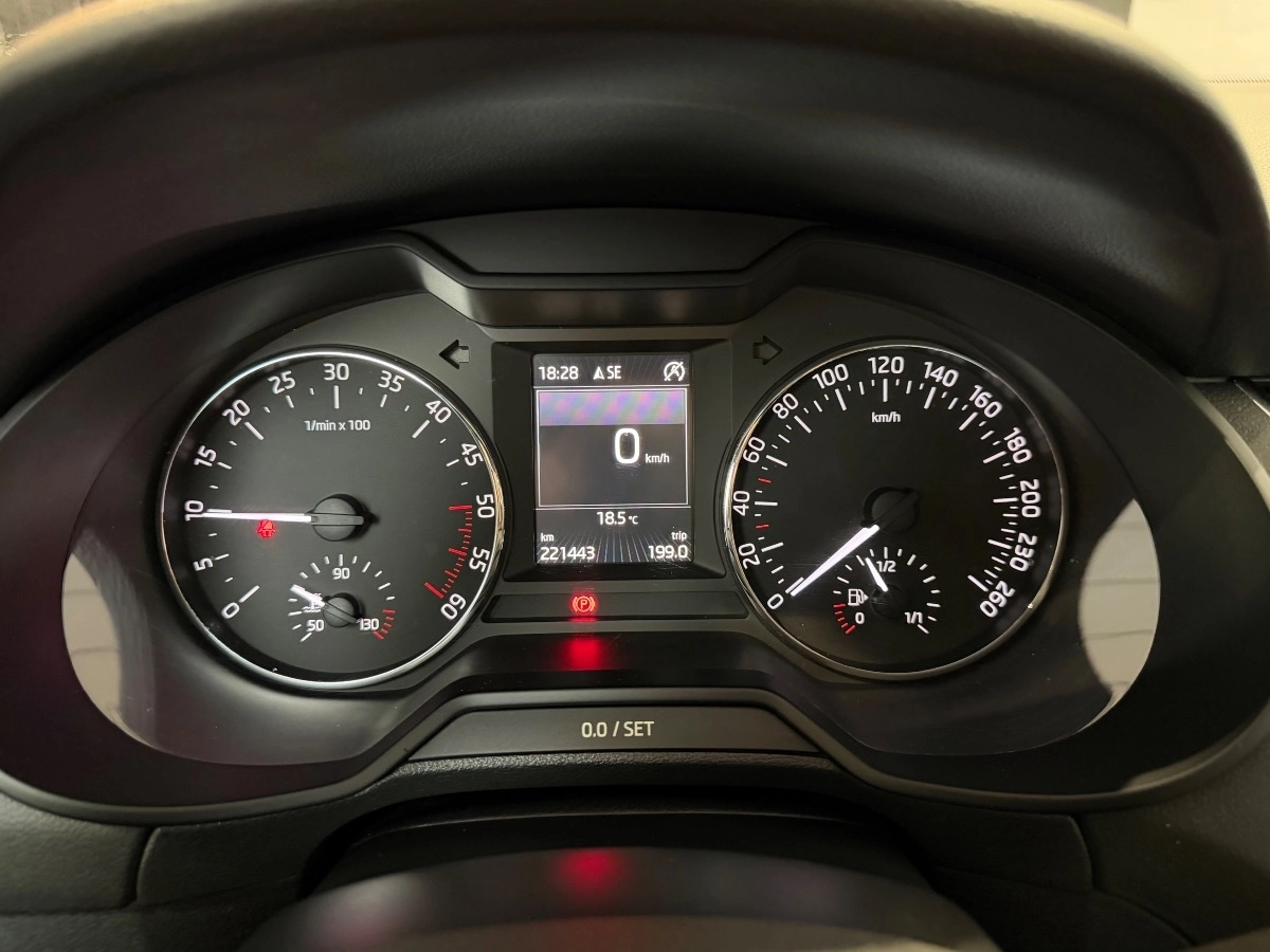 Skoda Octavia - photo 14
