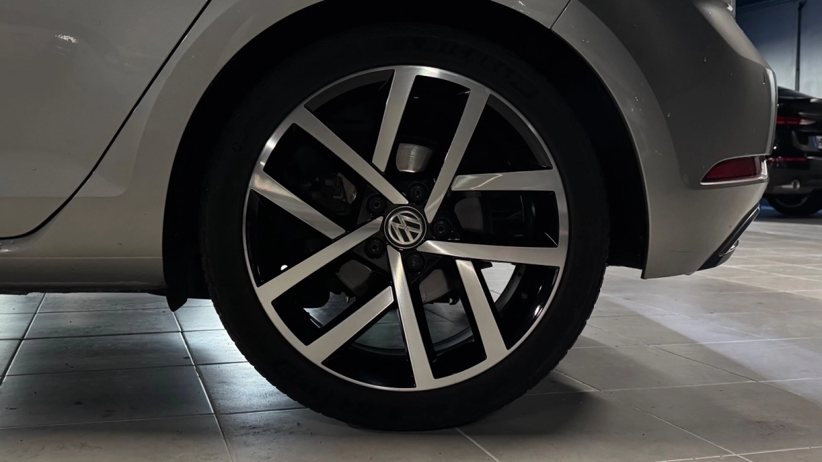 Volkswagen Golf - photo 14