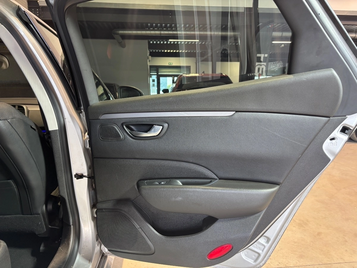 Renault Talisman - photo 17