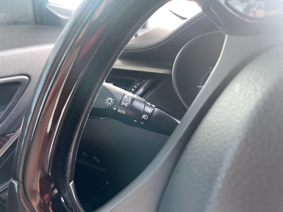Toyota C-hr - photo 23