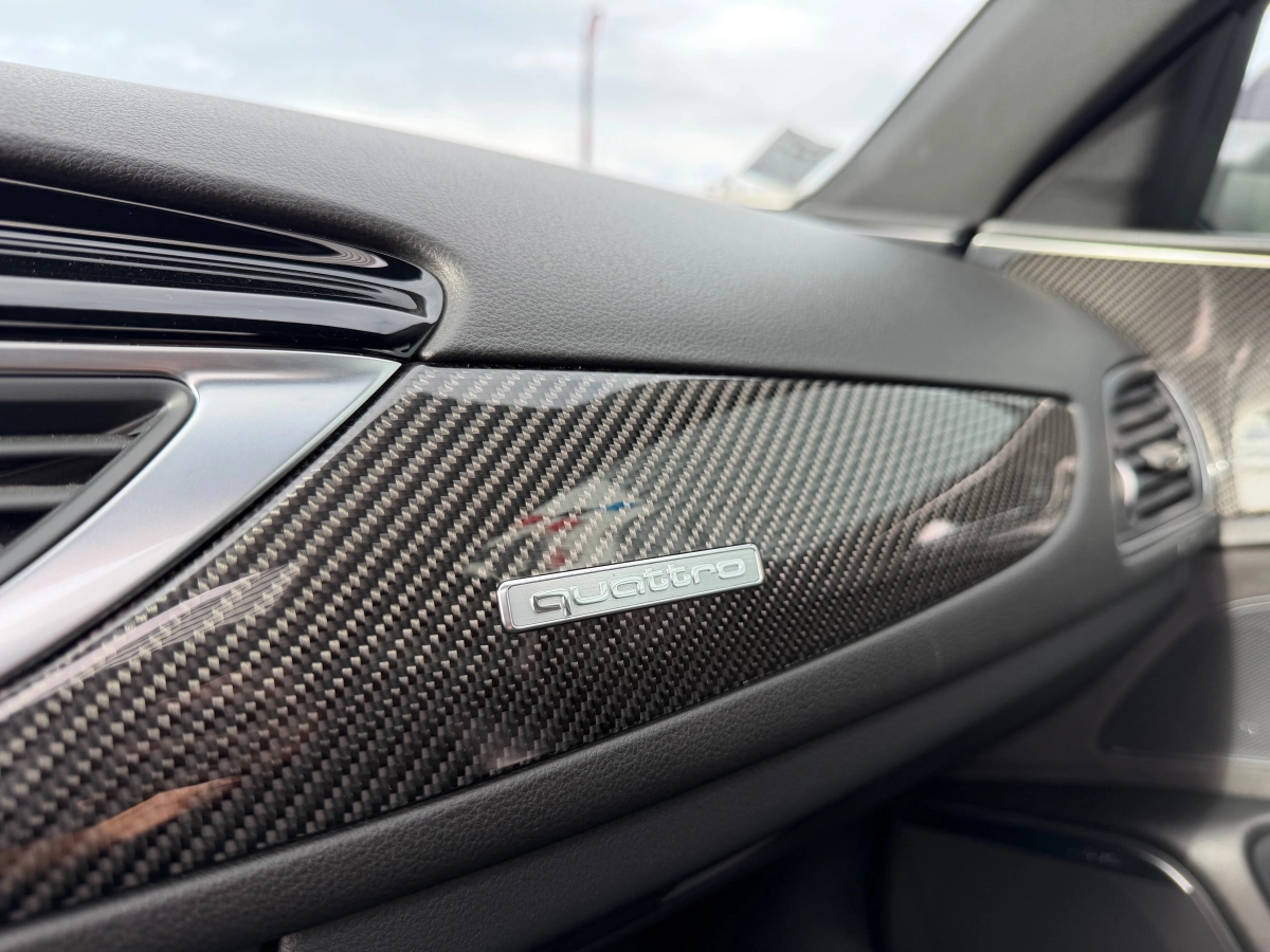 Audi Rs6 - photo 25