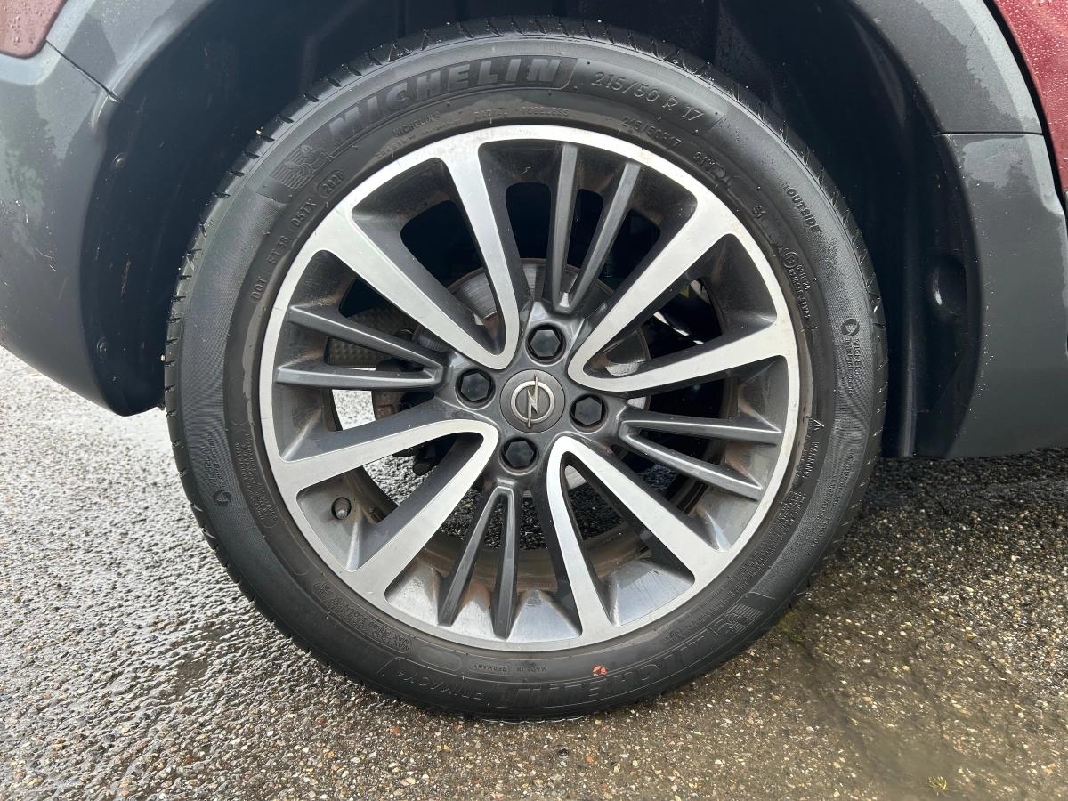 Opel Crossland X 1.2 T 130 ULTIMATE