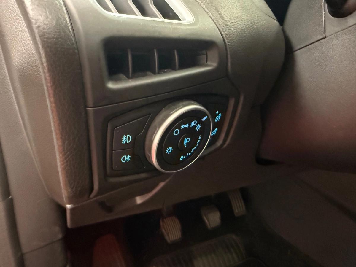 Aperçu indisponible de Ford Focus