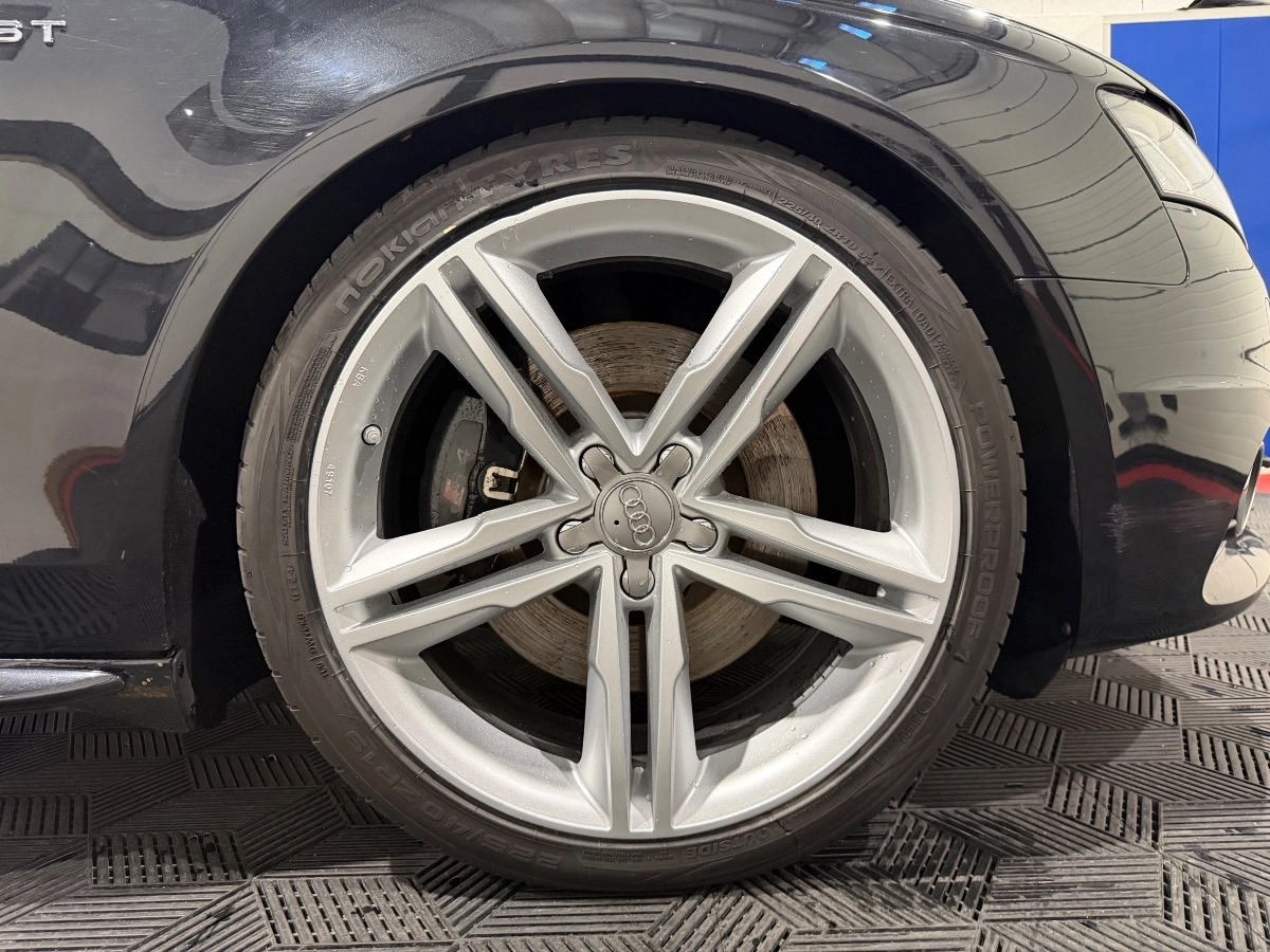 Audi S4 - photo 8