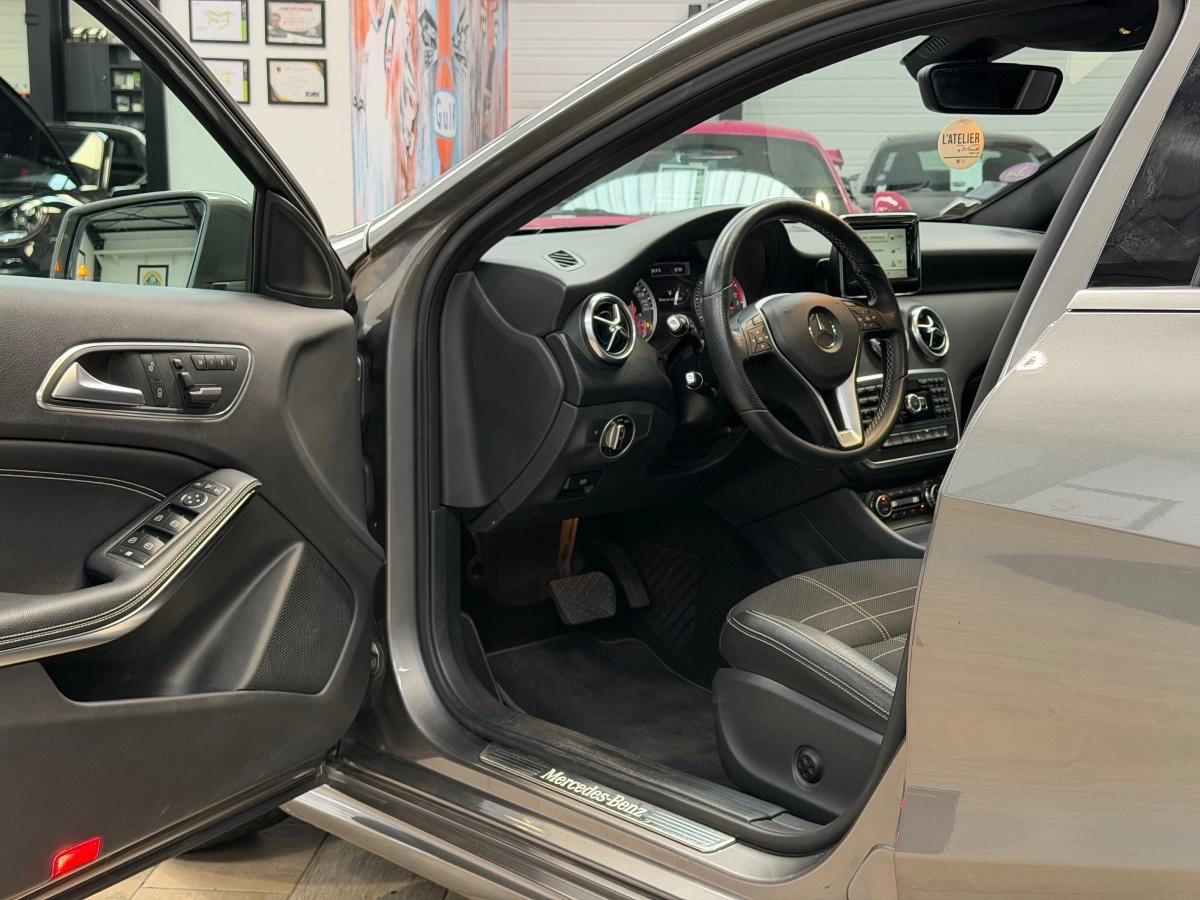 Mercedes Classe A 1.6 200 155 BLUEEFFICIENCY SENSATION 7G-DCT BVA