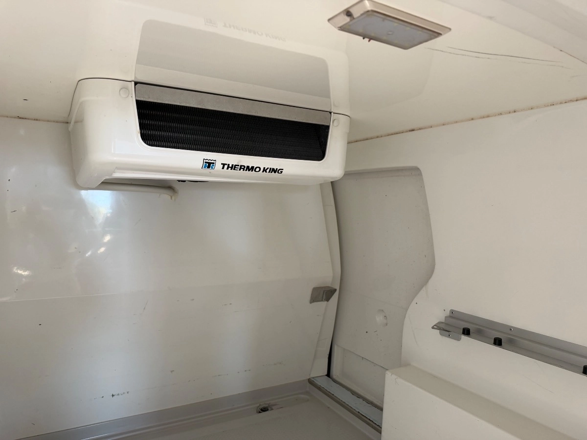 Renault Kangoo Express - photo 25