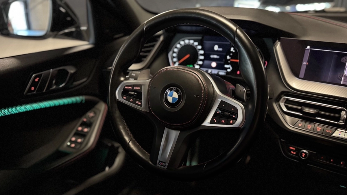 Bmw Serie 1 - photo 19