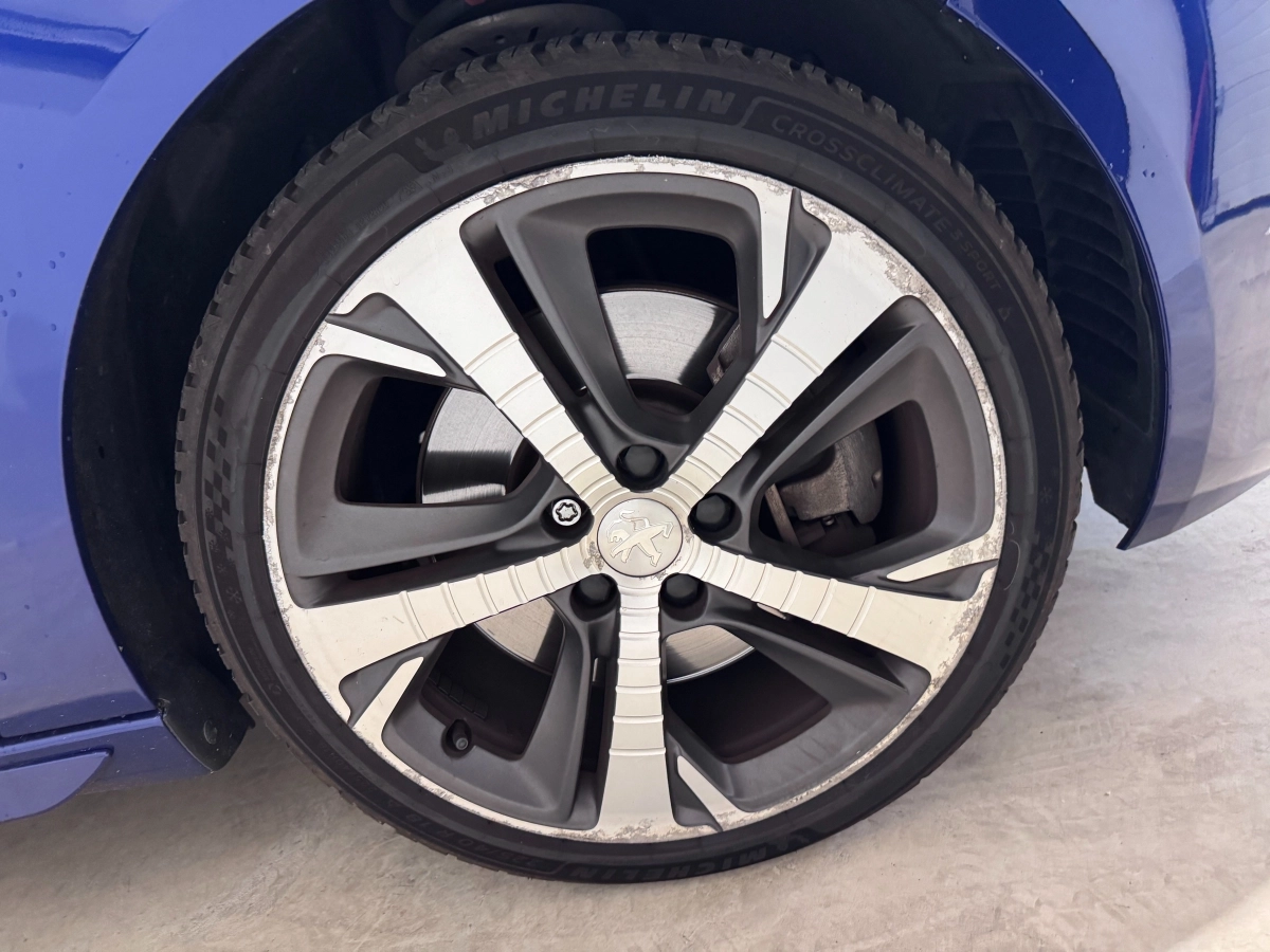 Peugeot 308 - photo 30