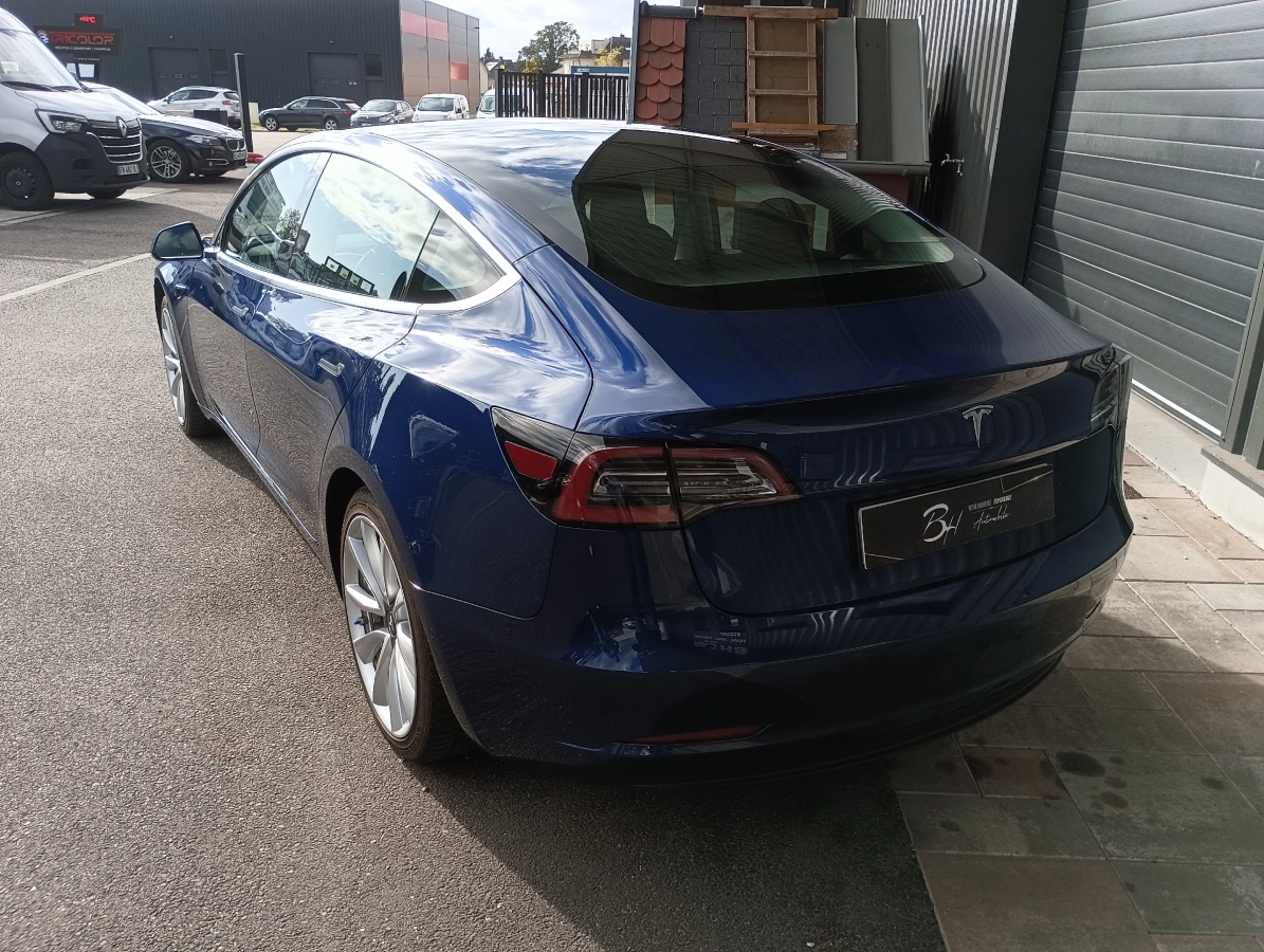 Tesla Model-3 - photo 4