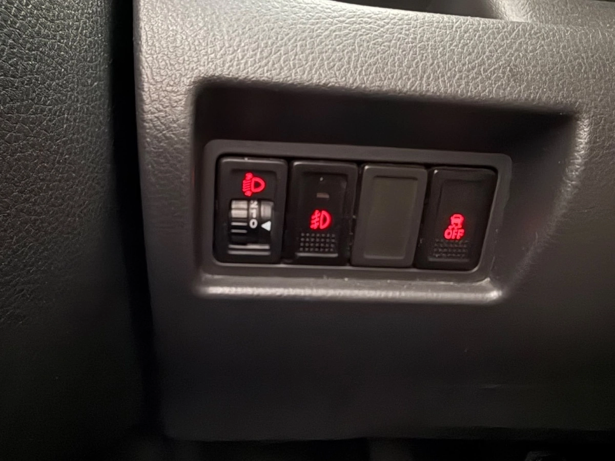 Suzuki Swift - photo 24
