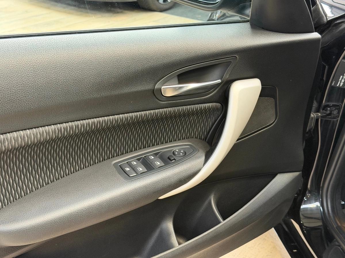 Bmw Serie 1 (F20) (2) 116D Lounge BVM6 5P